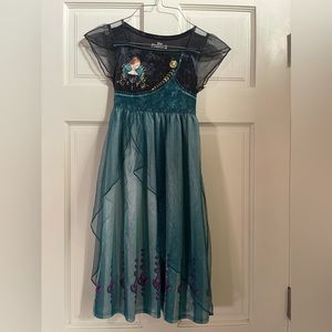 Disney Anna nightgown